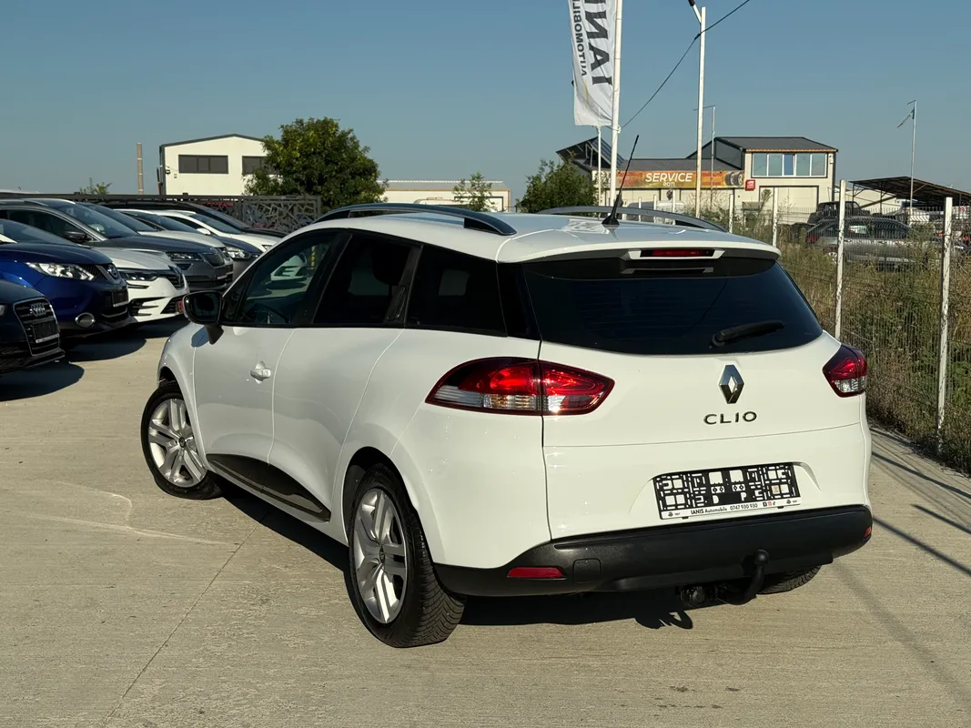 Renault Clio - fotografie 2