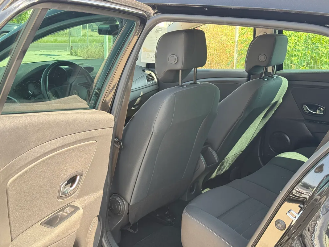 Renault Megane 1.2 tce - fotografie 8