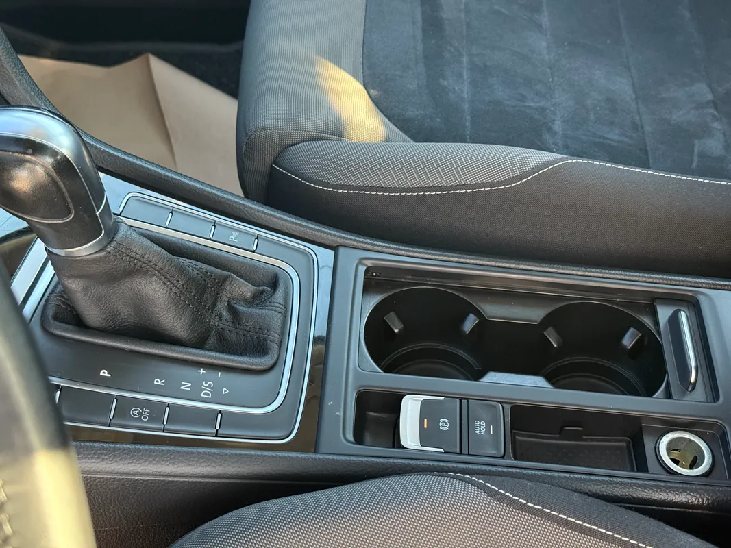 Volkswagen Golf 7 - fotografie 11