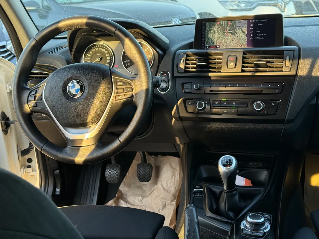BMW Seria 1 - fotografie 9