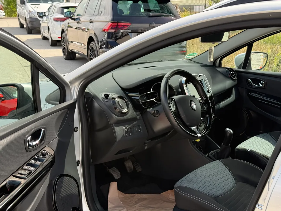 Renault Clio 1.5 dci - fotografie 5