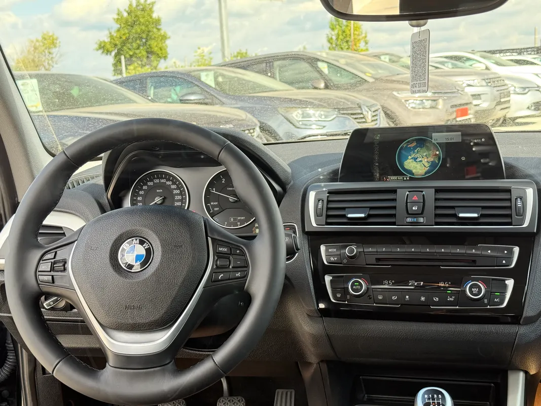 BMW Seria 1 - fotografie 8