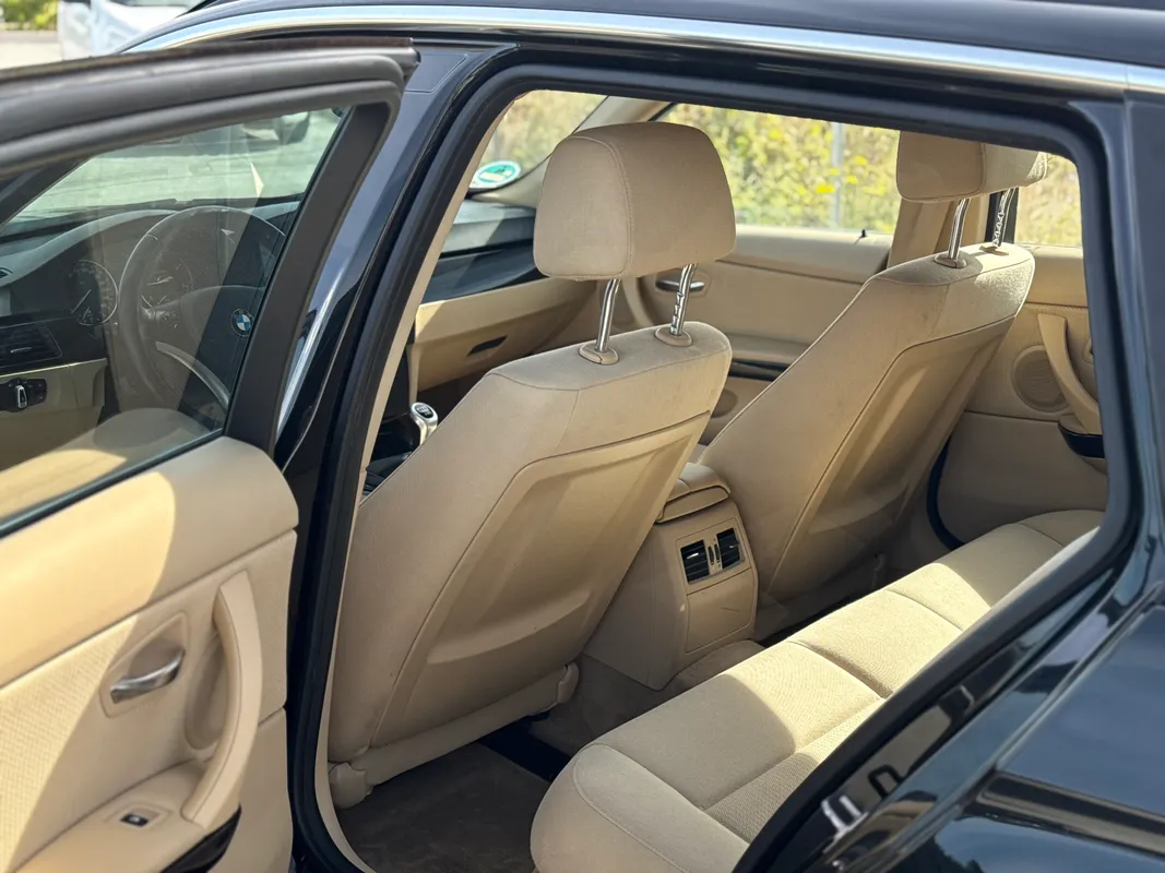 BMW Seria 3 - fotografie 6