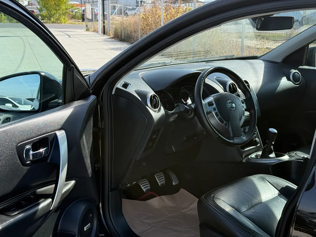 Nissan Qashqai 1.5 dCi - fotografie 9