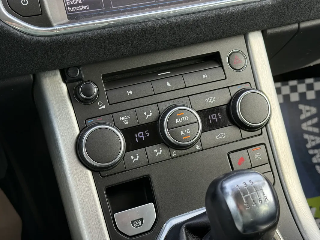 Land Rover Range Rover Evoque 2.2 Diesel - fotografie 9