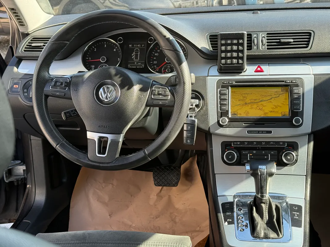Volkswagen Passat 2.0 TDI 4Motion - fotografie 9