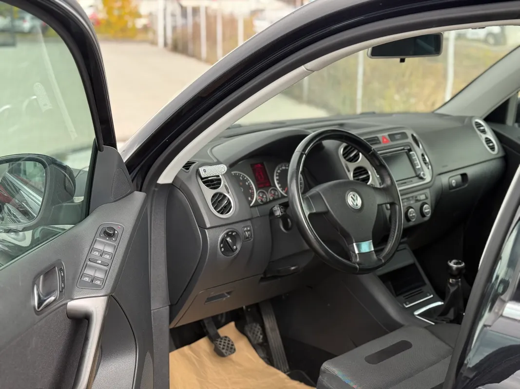 Volkswagen Tiguan - fotografie 6