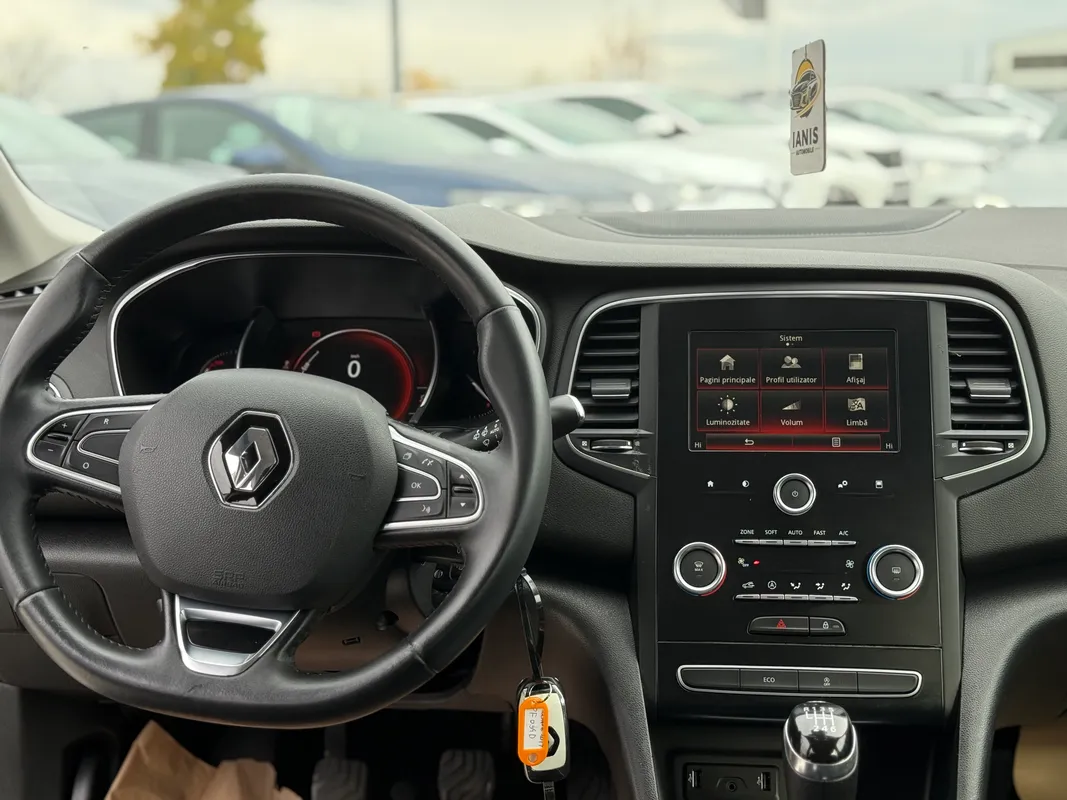 Renault Megane Eco Zen - fotografie 7