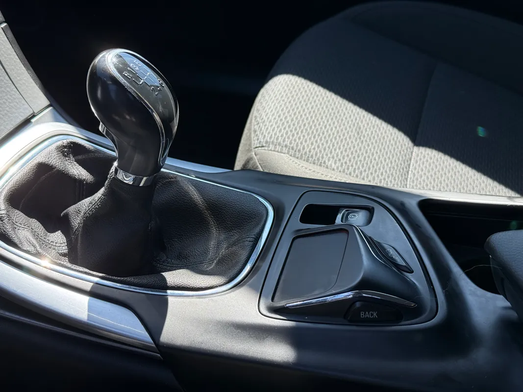 Opel Insignia - fotografie 6
