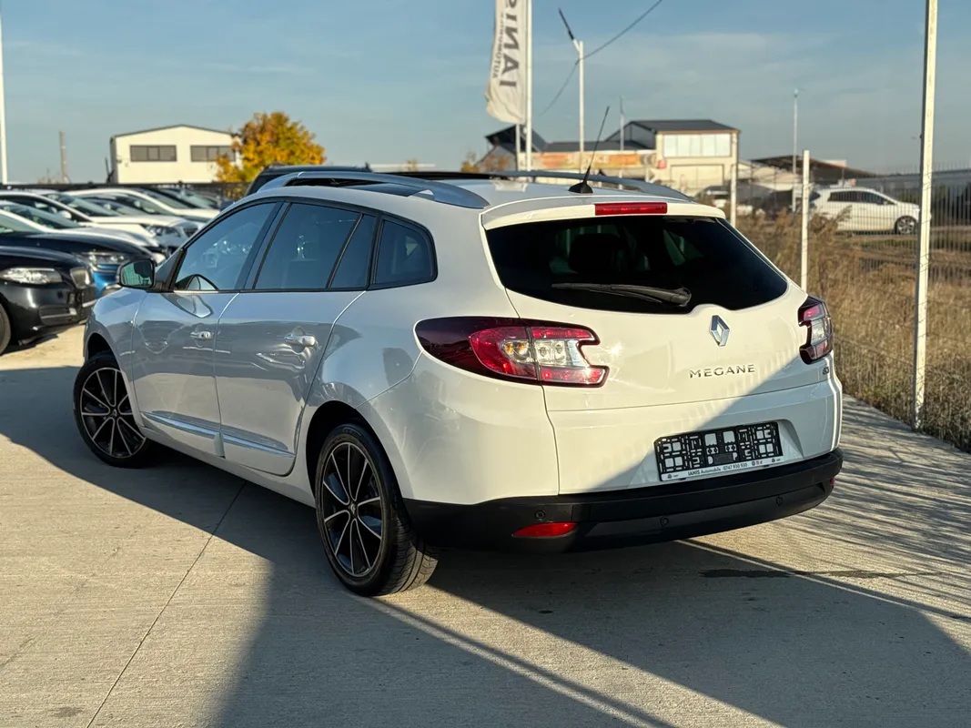 Renault Megane 1.5 dCi - fotografie 3
