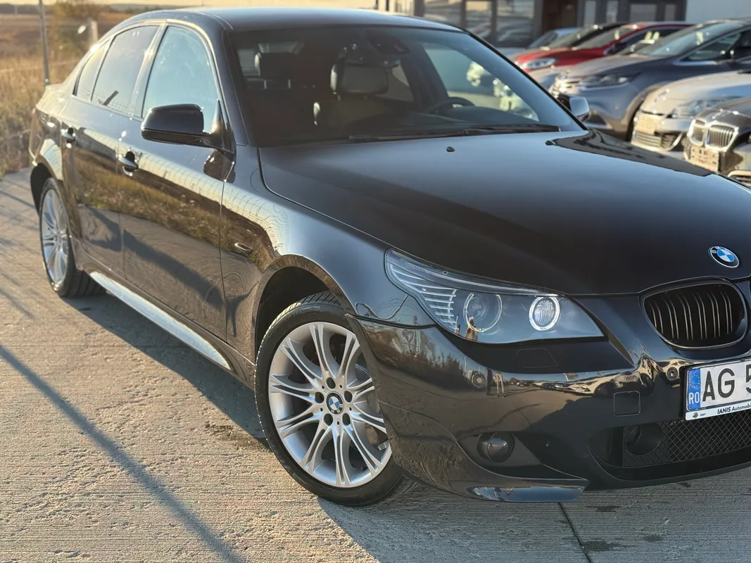 BMW Seria 5 E60 - fotografie 2