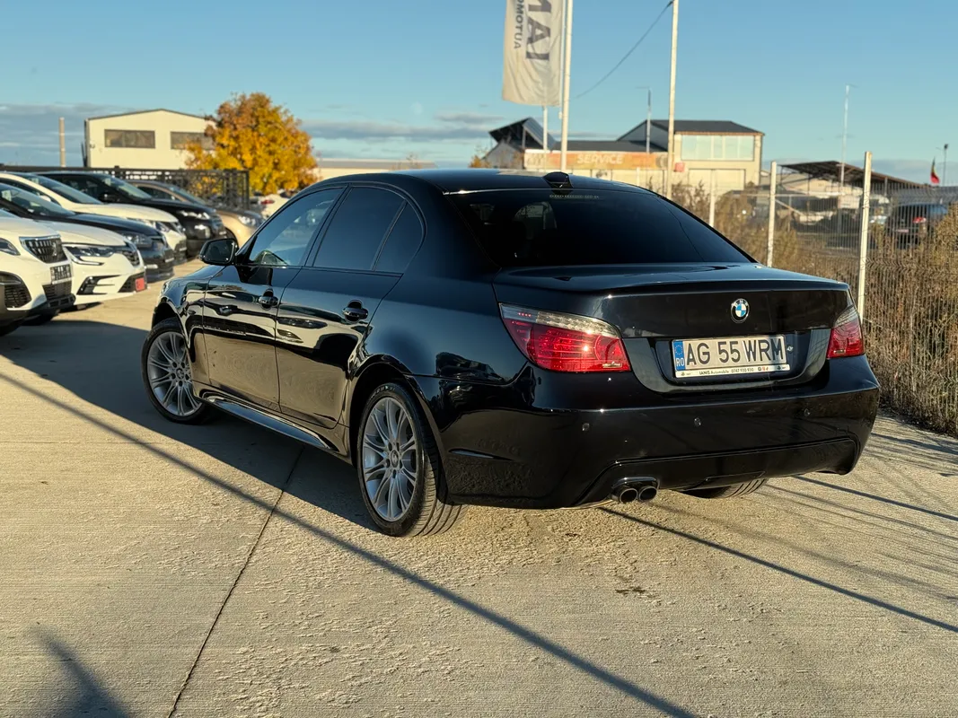BMW Seria 5 E60 - fotografie 3