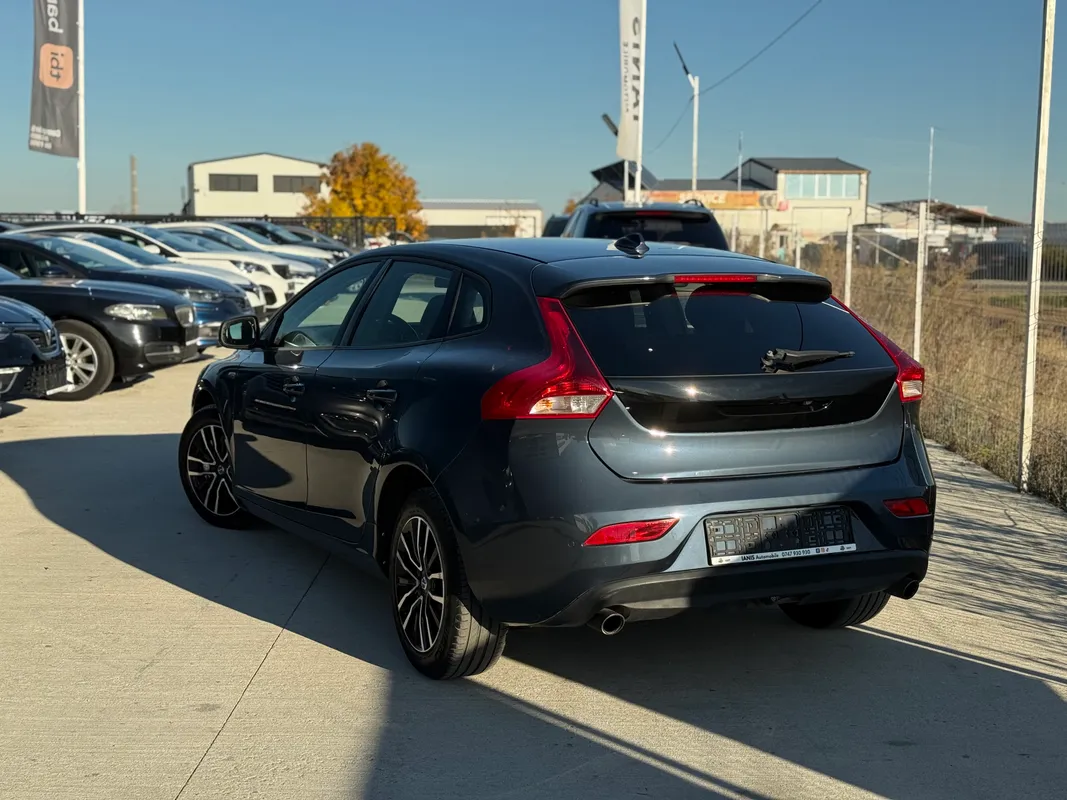 Volvo V40 - fotografie 2