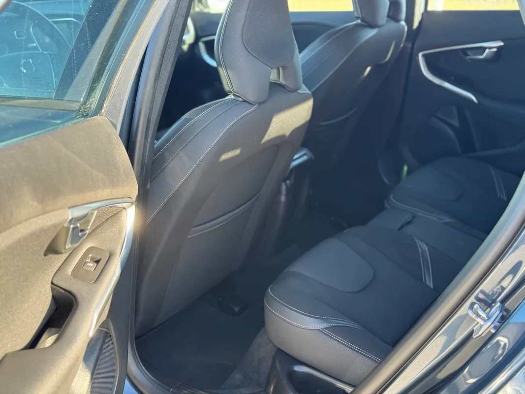 Volvo V40 - fotografie 7