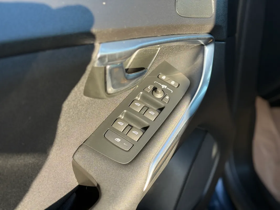 Volvo V40 - fotografie 8