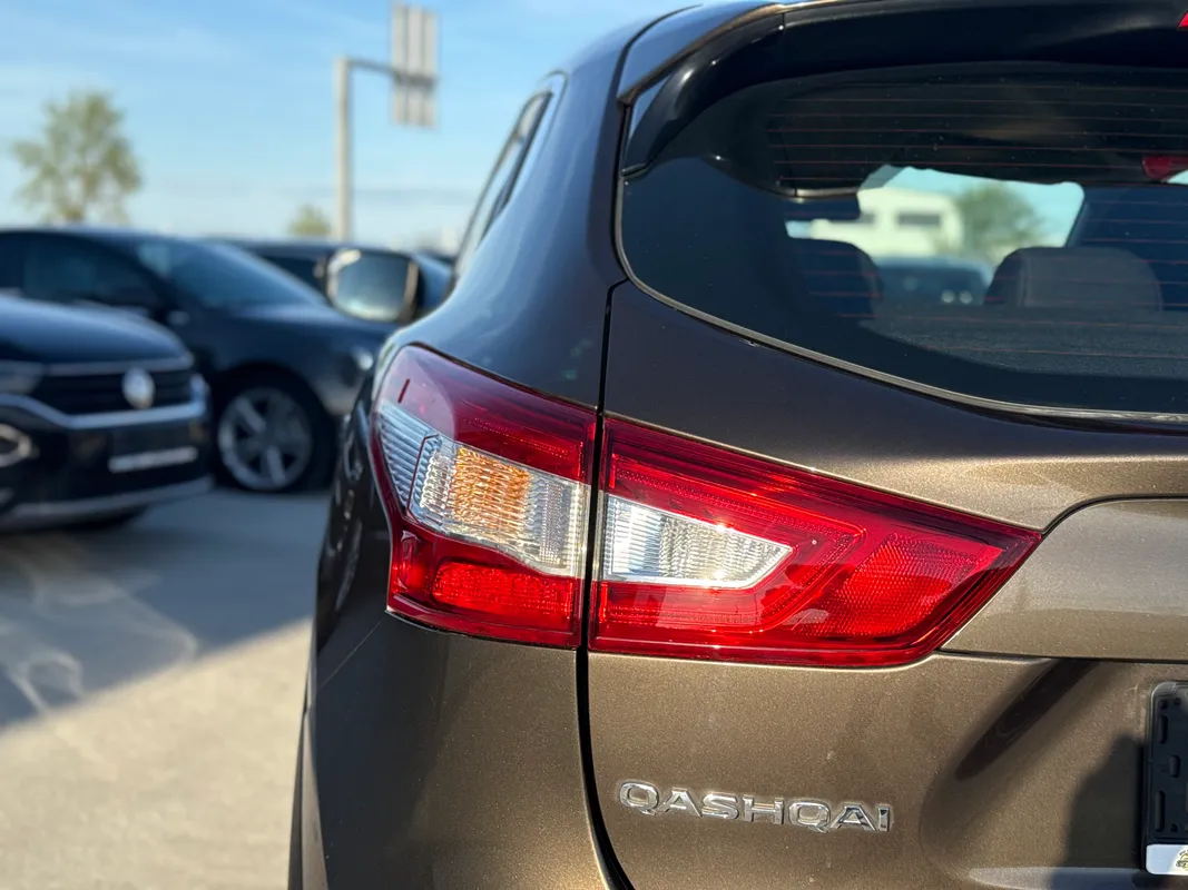 Nissan Qashqai 1.5 Automat - fotografie 7