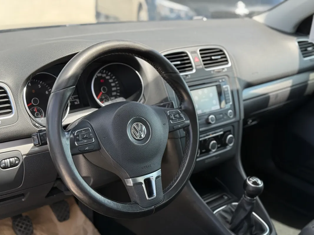Volkswagen Golf 6 - fotografie 3