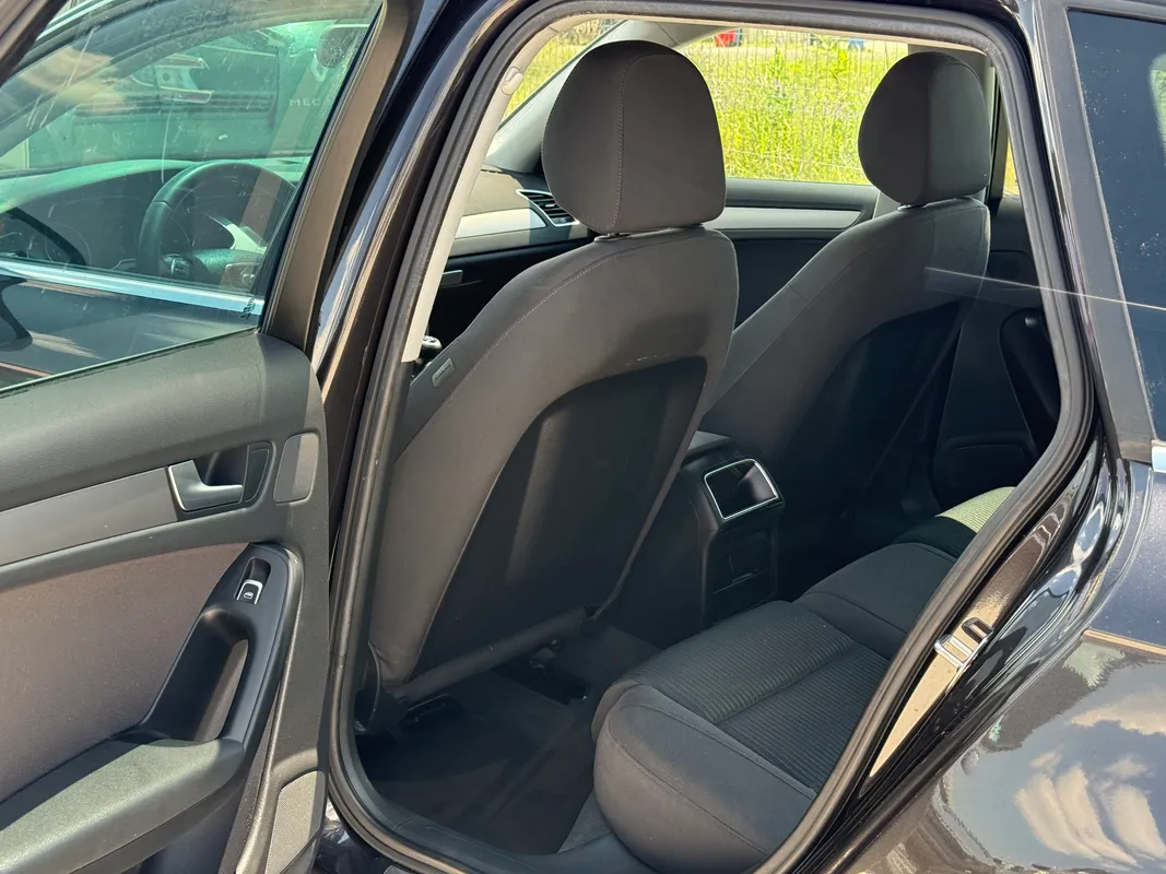 Audi A4 2.0 tdi - fotografie 4