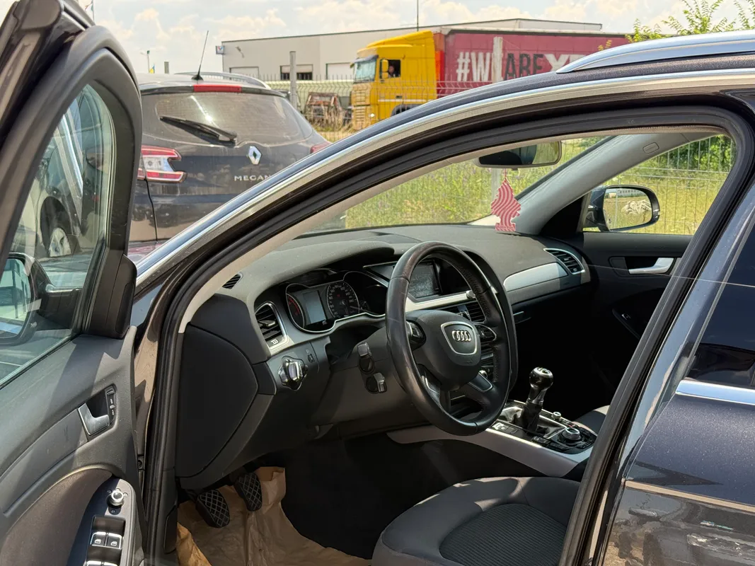 Audi A4 2.0 tdi - fotografie 5