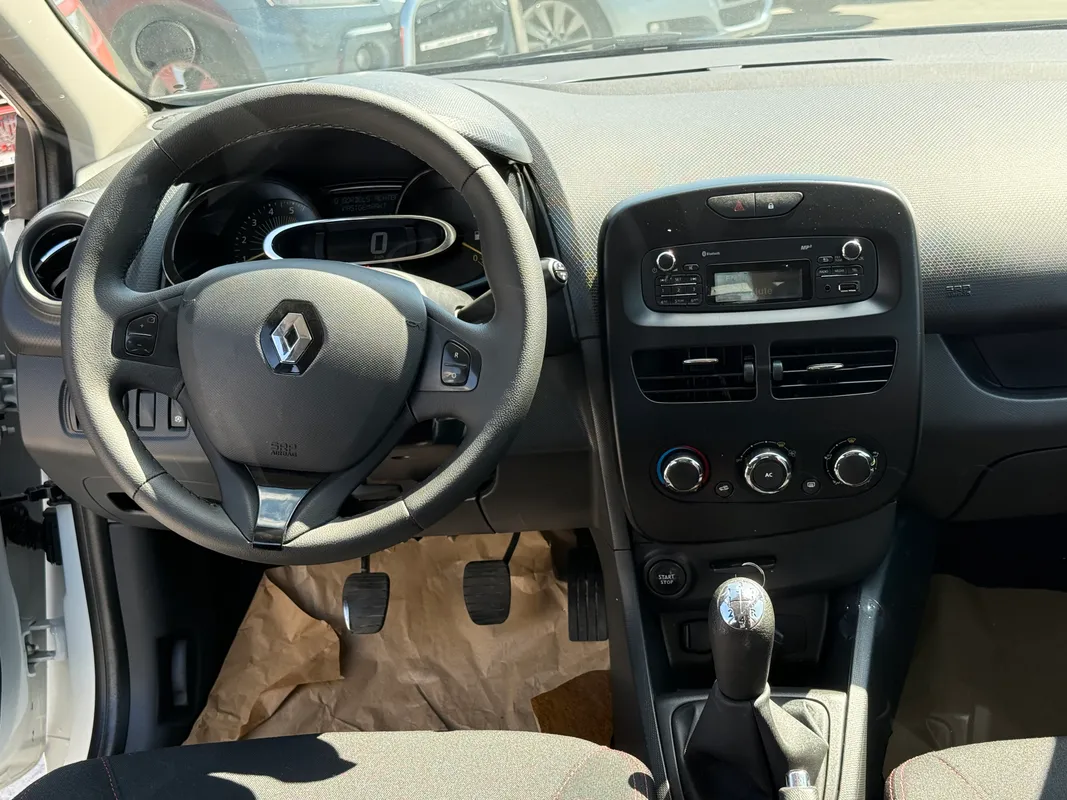 Renault Clio 1.5 dci - fotografie 5