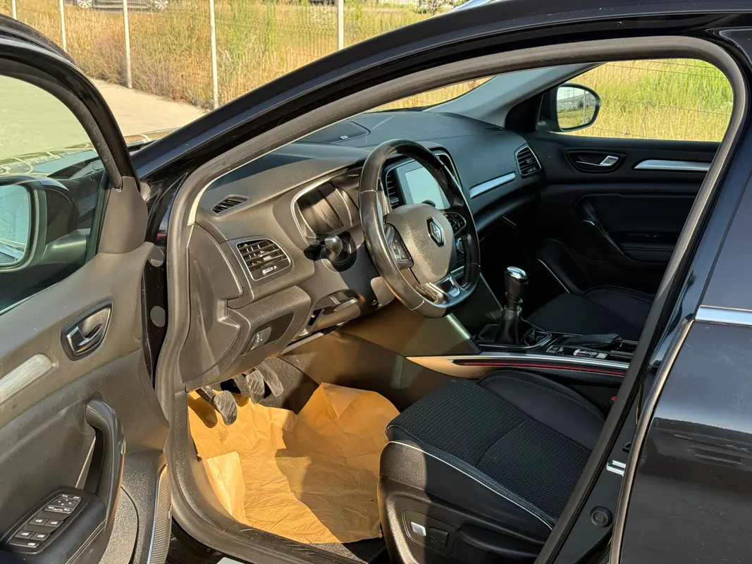 Renault Megane - fotografie 5