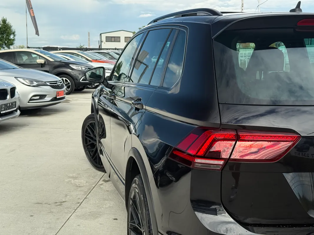 Volkswagen Tiguan r-line bi-tdi - fotografie 2