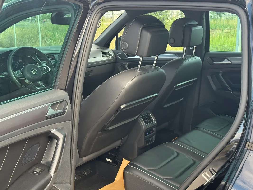 Volkswagen Tiguan r-line bi-tdi - fotografie 8