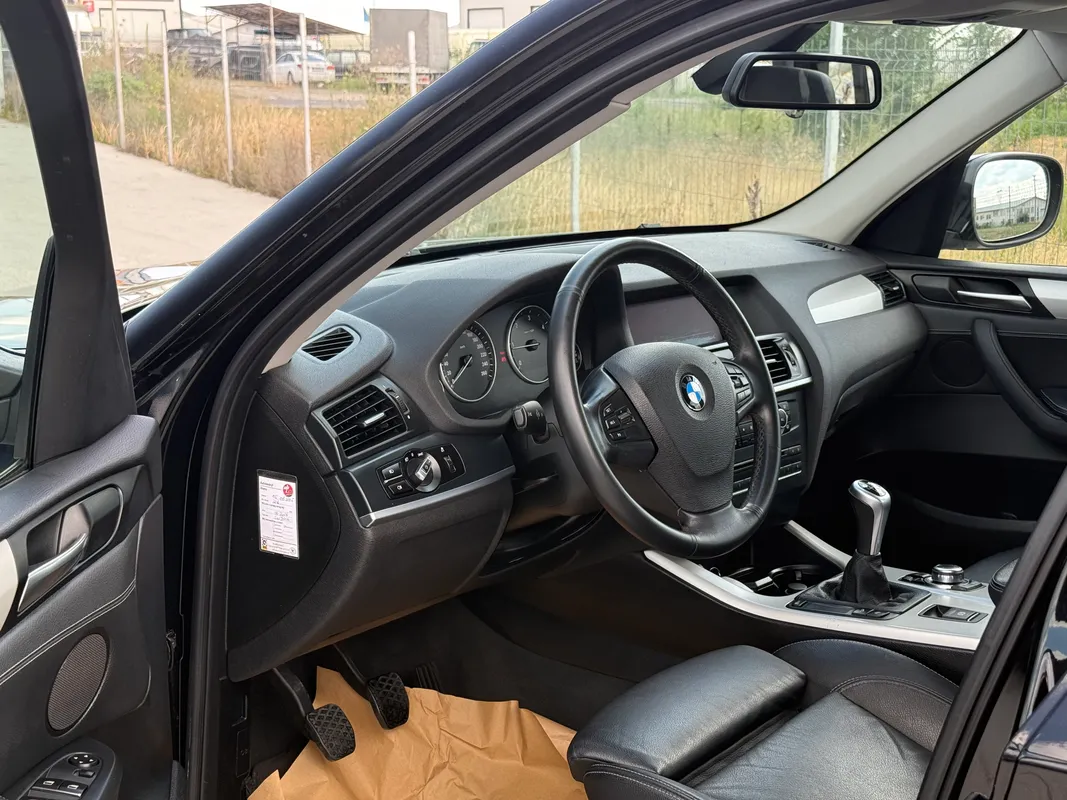 BMW X 3 X-Drive - fotografie 4