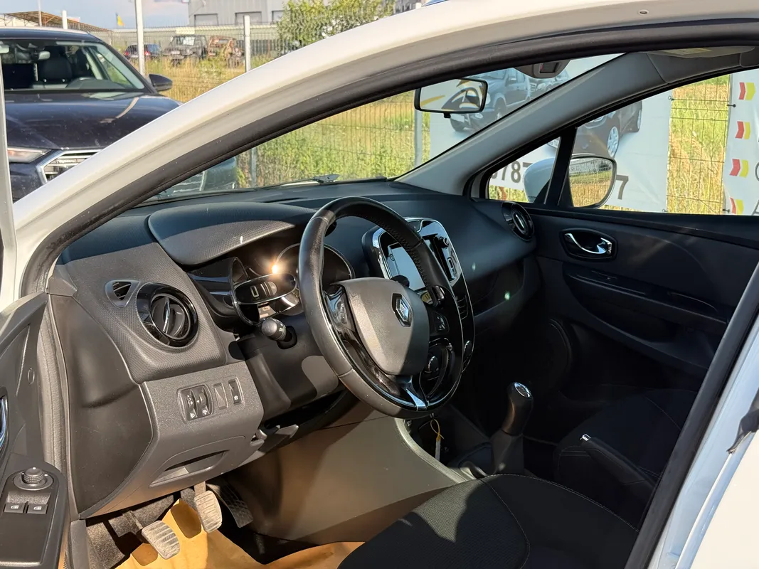 Renault Clio 1.5 dci - fotografie 5