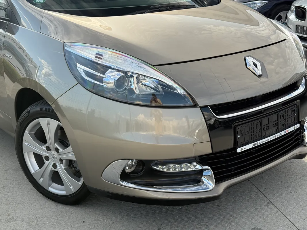 Renault Scenic - fotografie 5