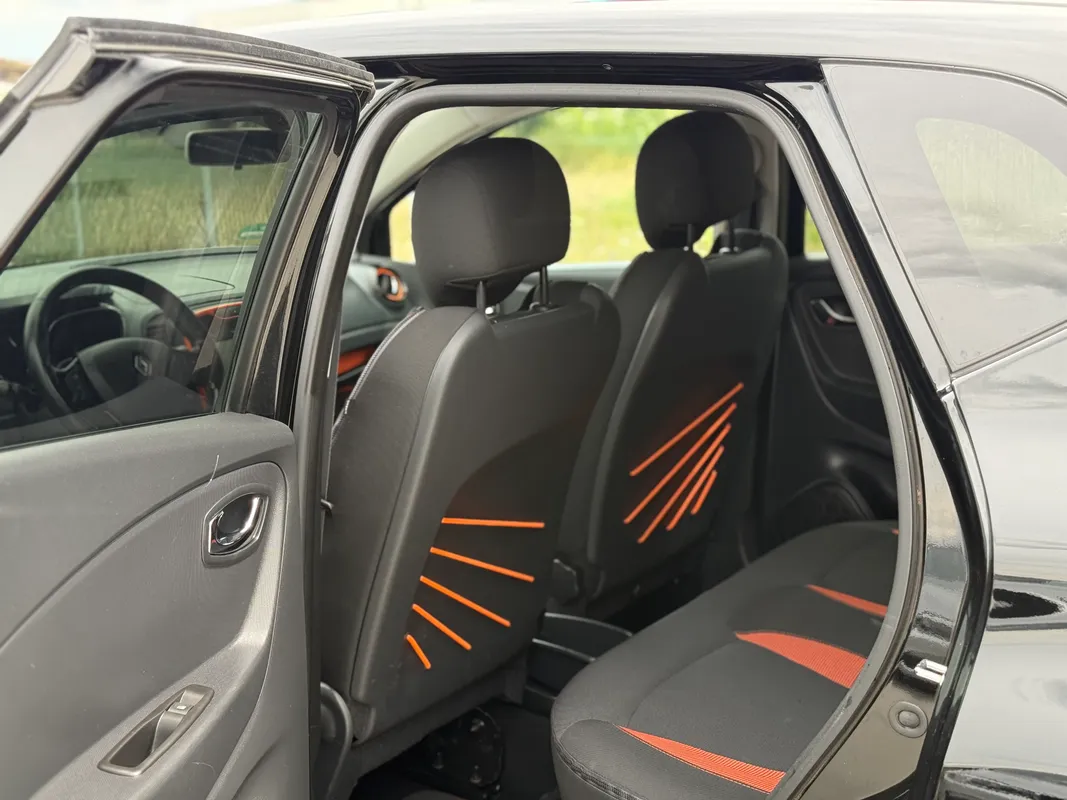 Renault Captur 1.5 dci - fotografie 6
