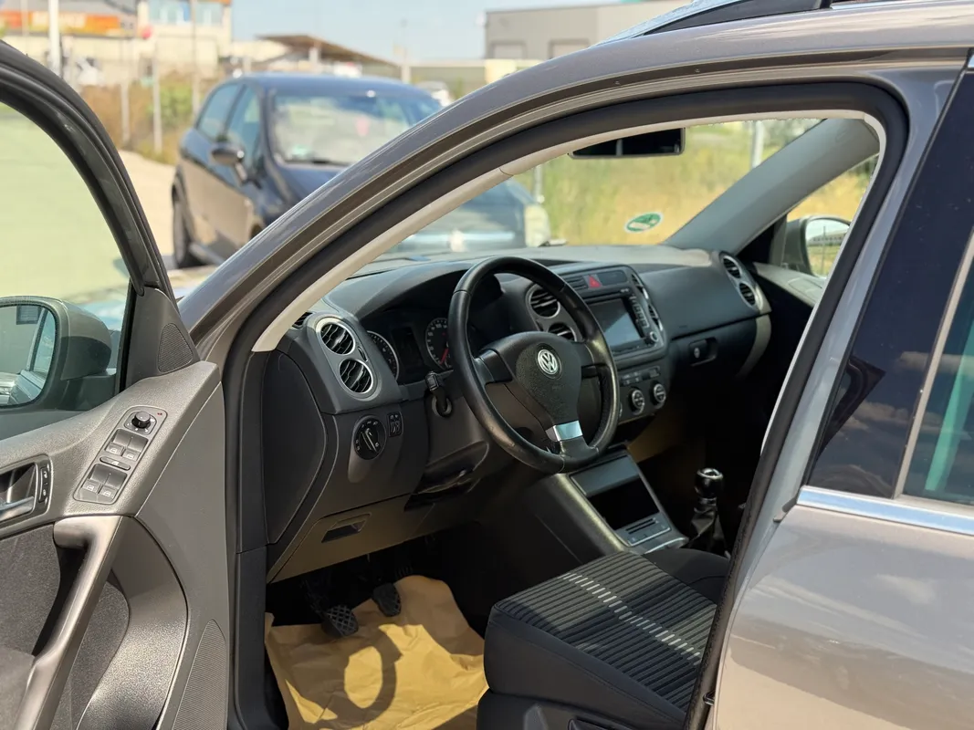 Volkswagen Tiguan - fotografie 6