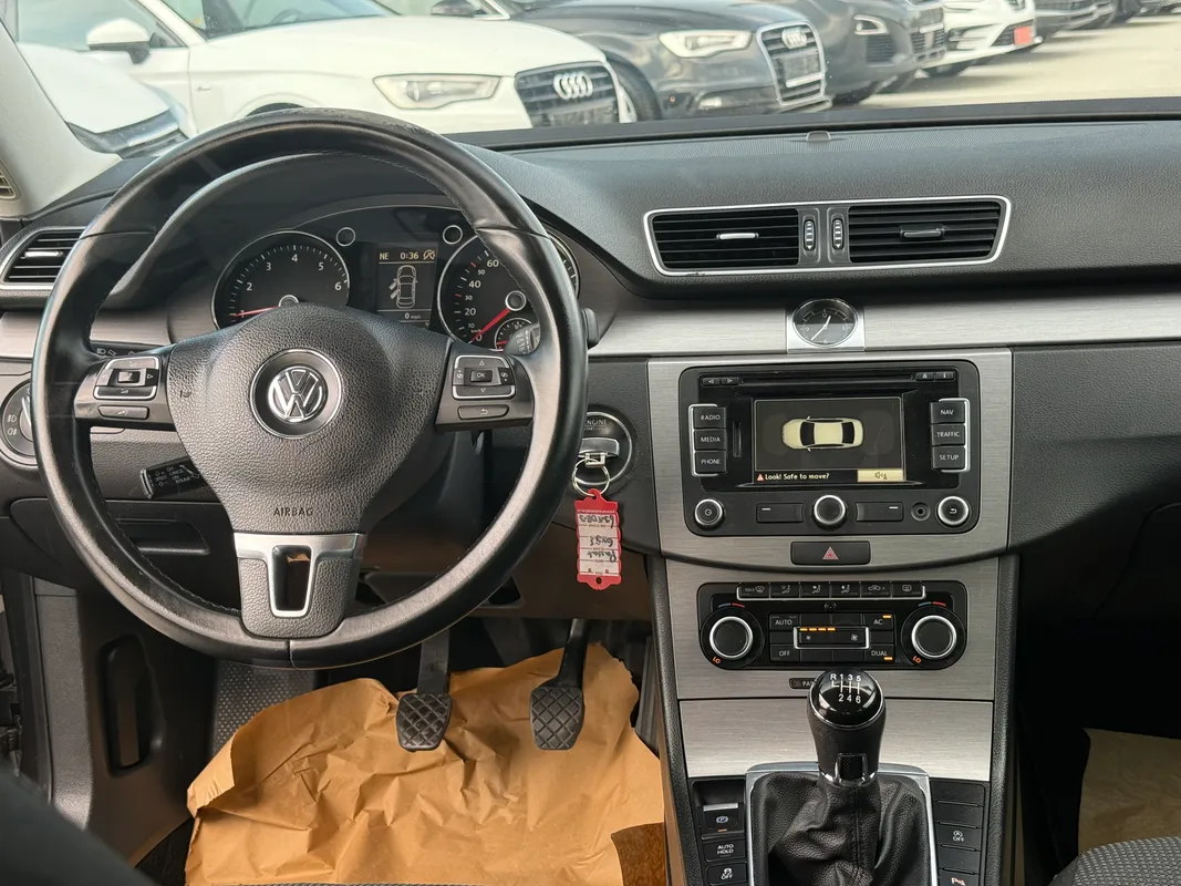 Volkswagen Passat - fotografie 8